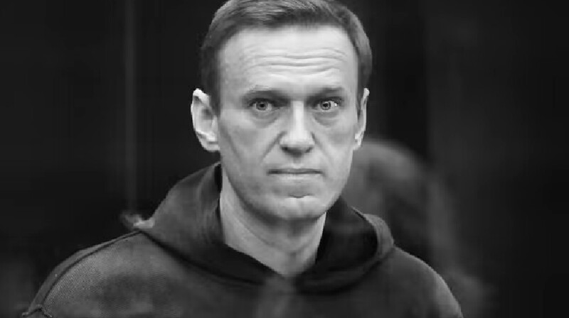 Алексей Навальныйдың сүйегі анасына берілді