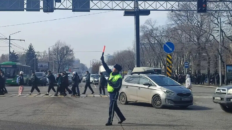 Алматы полициясы күшейтілген режимге ауысты