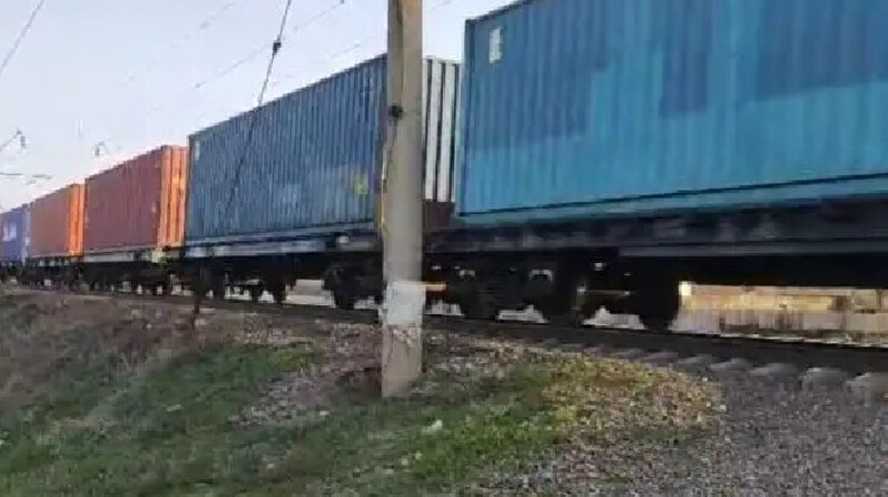 Шымкентте жүк пойызы жас жігітті басып кетті