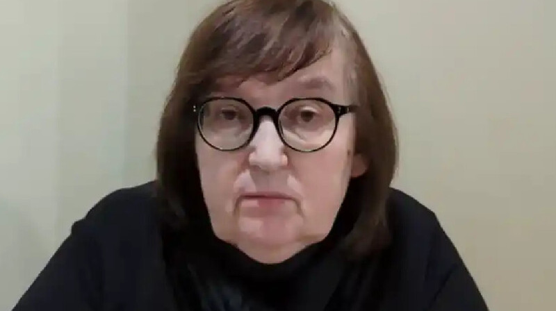 Навальныйдың ата-анасы саясаткермен қоштасуға келгеннің бәріне алғыс айтты