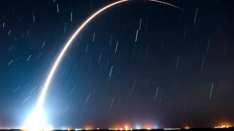 Илон Маск компаниясы Starlink-тің екі партиясын ғарышқа ұшырды