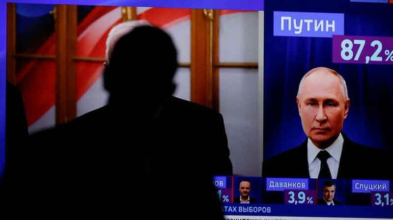 Путин алғаш рет Навальныйдың атын атап, алмасуға дайындалғанын мойындады