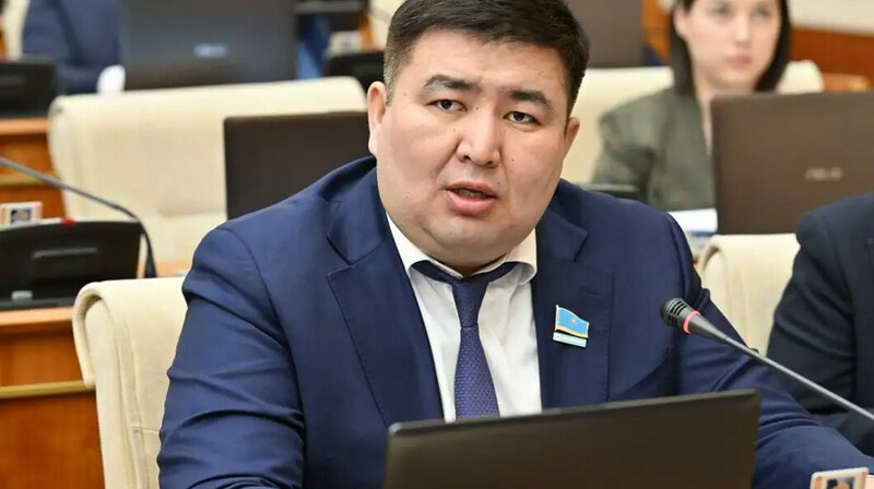 Депутат: 400 мыңдай адам букмекерлер мен казинолардың тұрақты клиентіне айналған