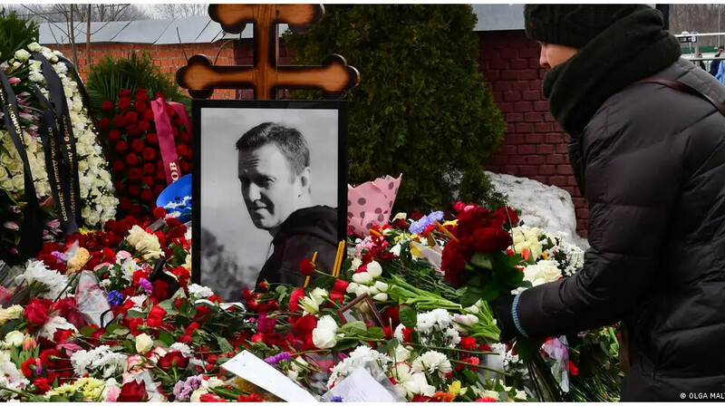 Навальныйдың қырқында оның командасы ән шығарды