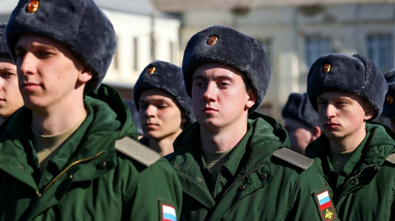 Путин 150 мың адамды көктемгі әскерге шақыру туралы жарлыққа қол қойды
