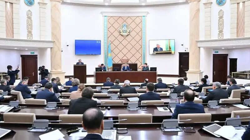 Сенат Жоғарғы соттың судьяларын қызметінен босатты