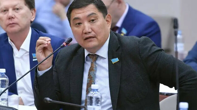 Бақытжан Базарбек: Су қоймаларының тағдырын мафия шешіп отыр