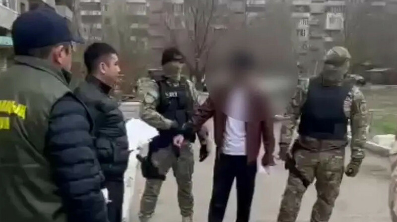 Өскеменде сейфтен 94 млн ұрлап, қайықпен әкетілген