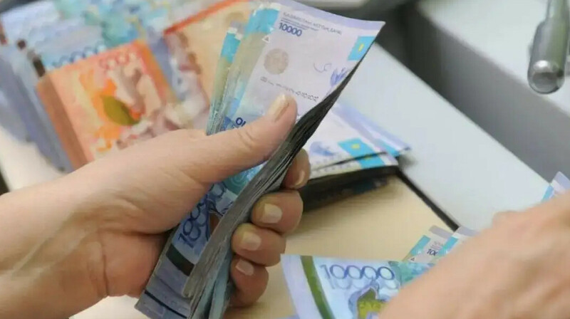 Мектепте 7 жыл бойы заңсыз жалақы мен сыйақы беріліп келген