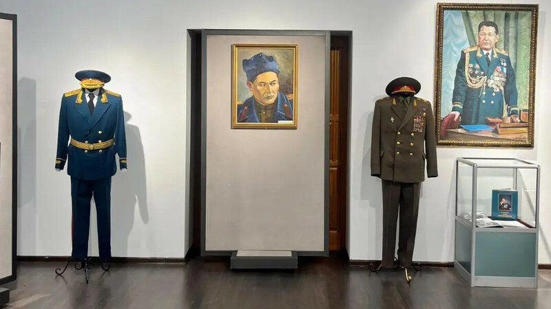Рақымжан Қошқарбаевтың 100-жылдығына арналған көрме ашылды