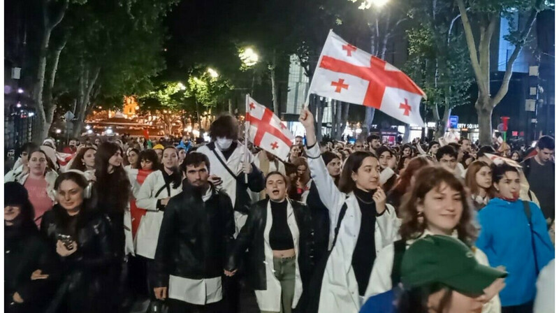 Тбилисиде полиция парламент маңындағы шеруді таратты
