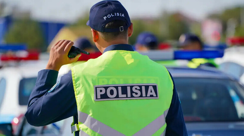 Алматыда мектеп түлектерінің кортежі тәртіп бұзды