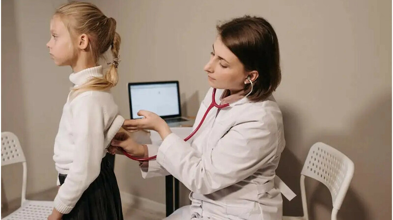 Елімізде көкжөтелден 3 бала көз жұмған