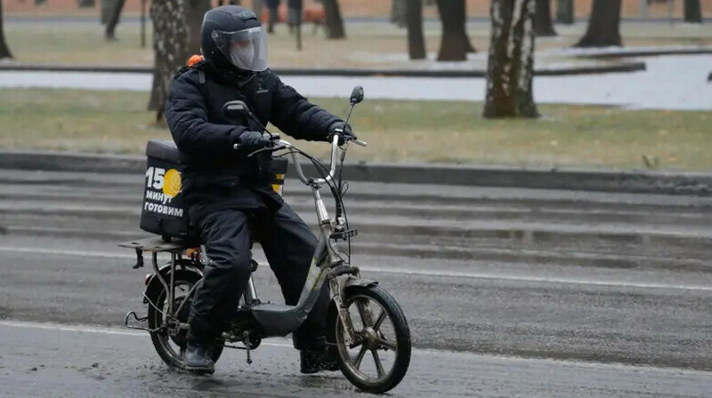 Ресейде 150-ден астам адам салаттан уланды. Қылмыстық іс қозғалды