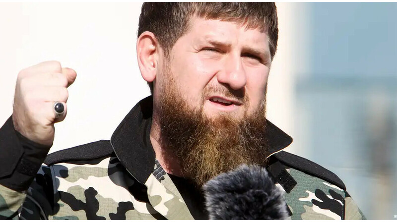 БАҚ: Қадыров «уахабшылардың» туысын қанды кек заңымен өлтіруге шақырды