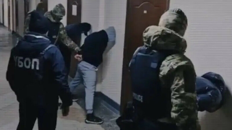 Екі облыста бопсалап ақша талап ететін қылмыстық топтар ұсталды