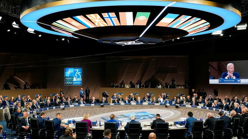 НАТО елдері 2025 жылы Украинаға 40 миллиард еуро көлемінде көмек көрсетеді