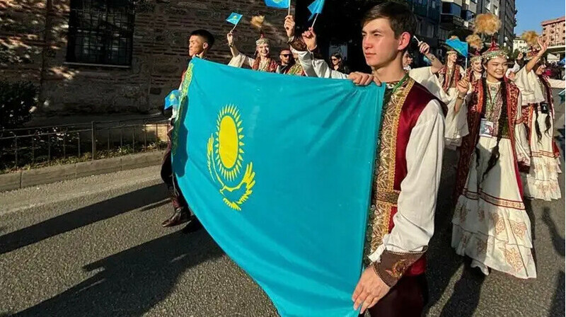 "Қазақконцерт" Түркиядағы халықаралық би байқауына қатысып жатыр