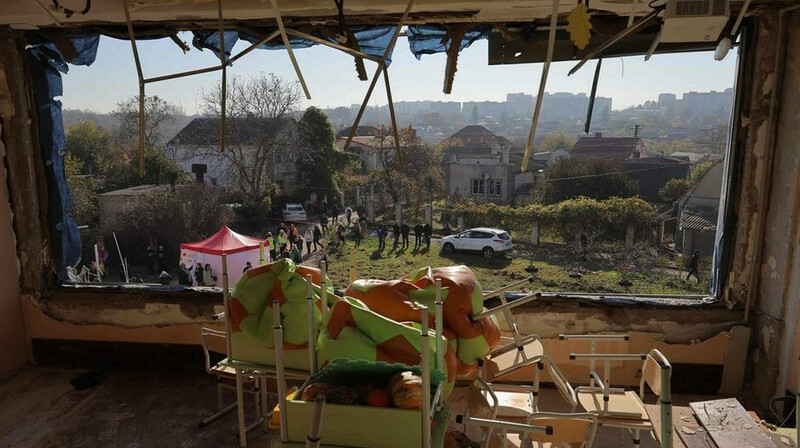 АҚШ Украинаға 500-ден астам ұстағыш зымырандар жіберді