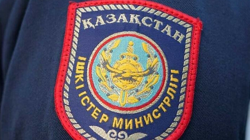 Астанада шақыруға асыққан полицей заң бұзды