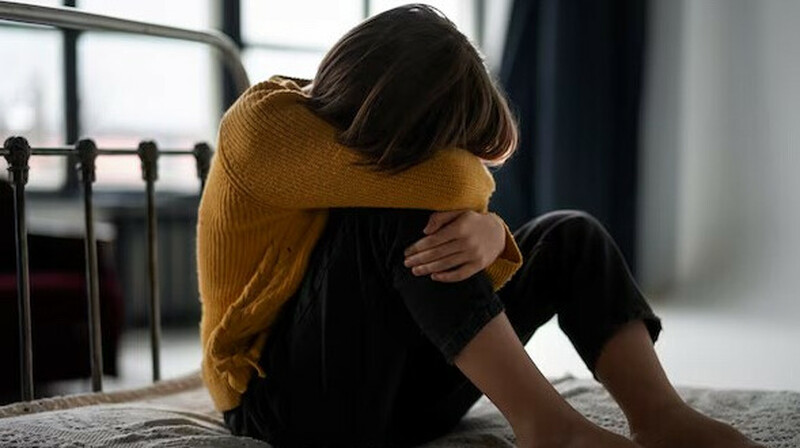 Танымал актер түсірілім кезінде әйелдерге ерсі әрекет жасағаны үшін сотталды