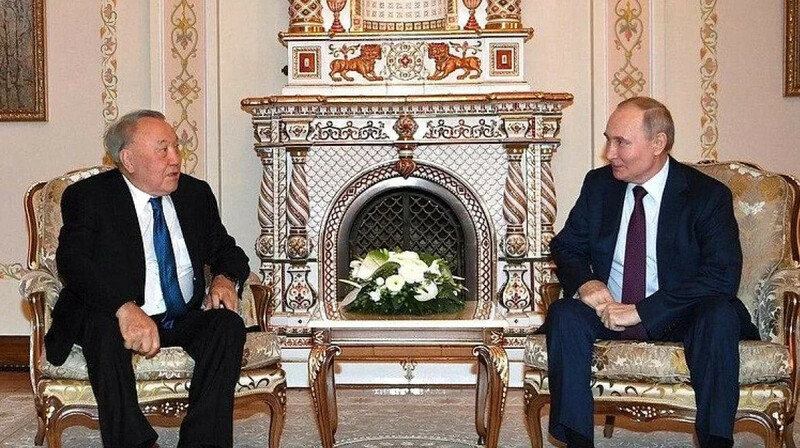 Назарбаев Путинмен Мәскеуде не үшін кездесті?: Тың деректер