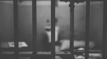 Шымкентте екі қызды зорлаған психиатриялық мекеме қызметкерлері сотталды