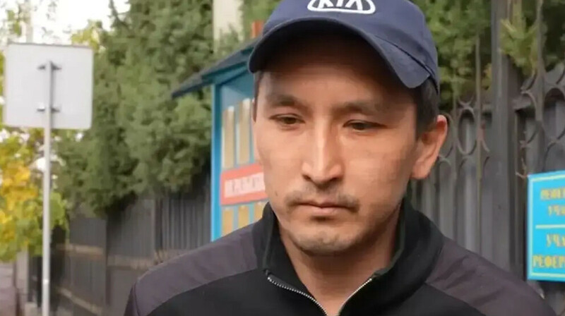 “1 қалпақ үшін 9 қазақ сотталды”: Қаржаубай өзін “қарақалпақ” дегендерге жауап берді