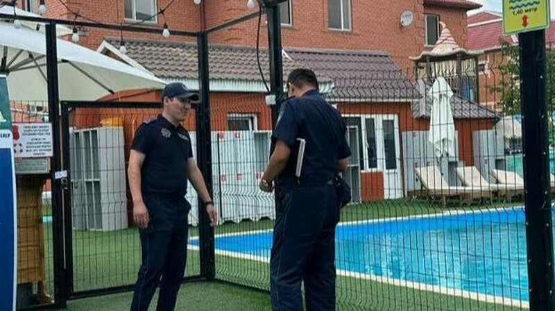 Атырауда бассейнге барған 13 бала хлордан уланды