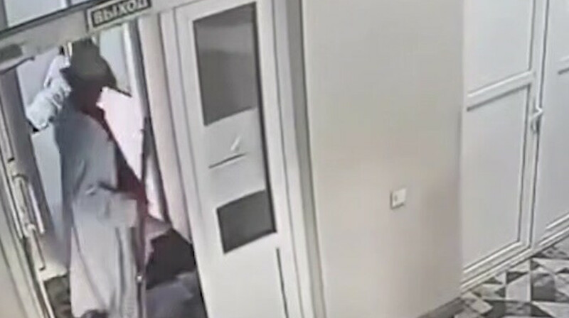 Амантай қажы әйелді баспалдақтан итеріп жіберді