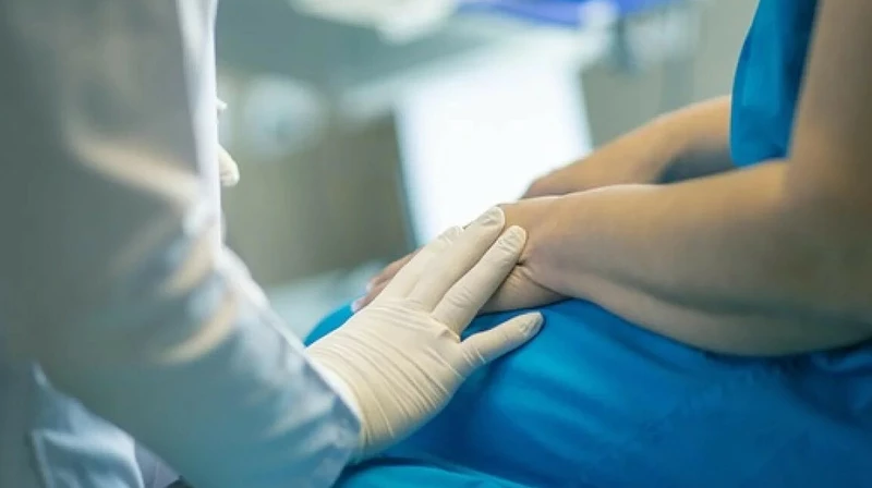 “Дәрігердің салғырттығы”: Астанада жүкті әйел ауруханада 1,5 сағат қансырап, сәбиінен айырылды