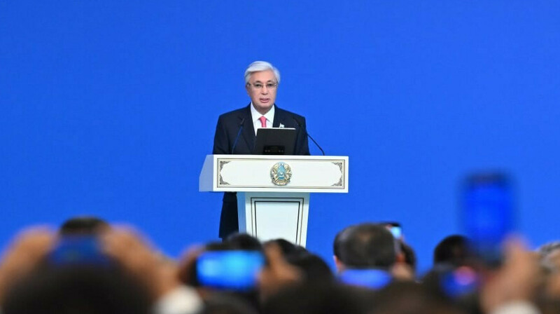 Тоқаев «Педагог мәртебесі туралы» заңға ұстаз құқығын қорғау жөнінде өзгерістер енгізуді ұсынды