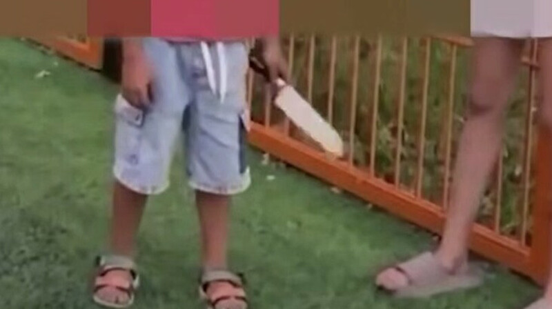 Астанада жас бала қызды пышақпен қорқытты