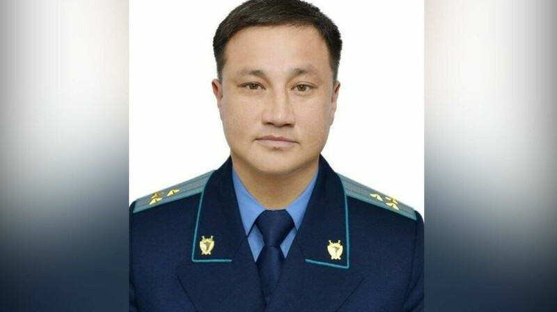 Мас күйінде бұзақылық жасаған Ақтау прокуроры айыппұлмен құтылды