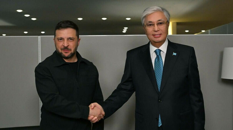 Зеленский Қазақстанда Путинмен келіссөздер жүргізуге дайын екенін мәлімдеді