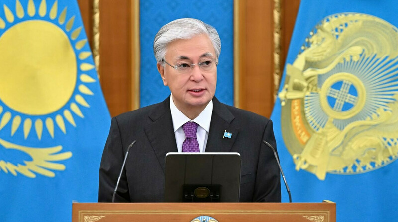 Президент алдағы Ұстаздар күнімен құттықтады