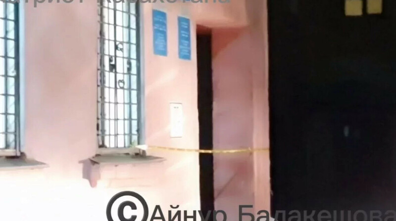 «Қарағандыда полиция бөлімшесінен табылған мәйіт»: Полиция басшысы мен орынбасары қызметінен кетті