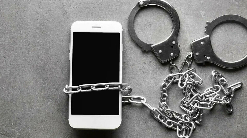 Рудныйда ер адам телефон жөндеймін деп банк шотынан ақша ұрлап келген