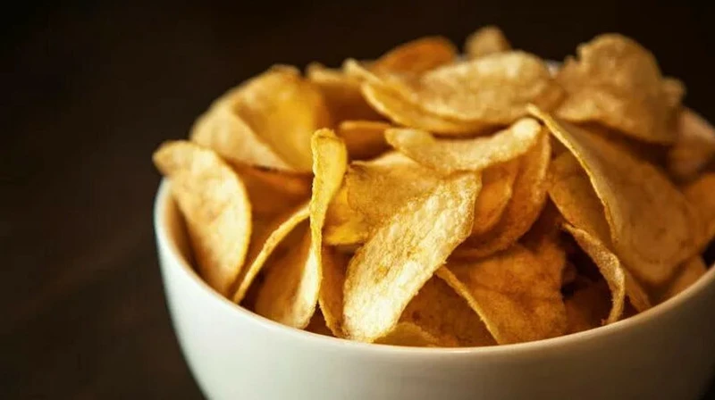 АҚШ-та жасанды интеллект оқушының қолындағы чипсиді қарумен шатастырып алды