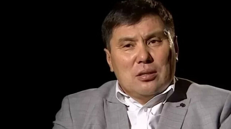 «Ұрпақ керек болса, бір әйелден де өрбітуге болады»: Омар Жәлел тоқал алғанына өкінетінін айтты