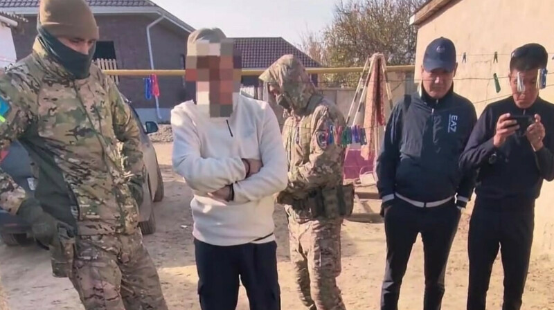 Мердігерді бопсалаған блогер ұсталды