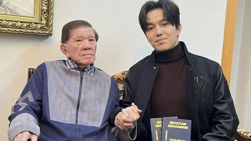 Димаш Құдайберген Мұхтар Шахановтың ұлының қазасына көңіл айтты