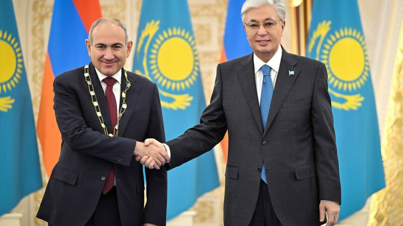 Тоқаев Пашинянды «Алтын Қыран» орденімен марапаттады