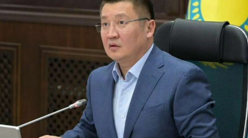 Павлодар әкімінің әпкесі 15 тәулікке қамалды