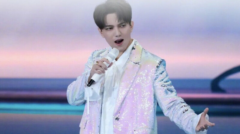 Димаш Құдайберген туралы кітап жарыққа шықты