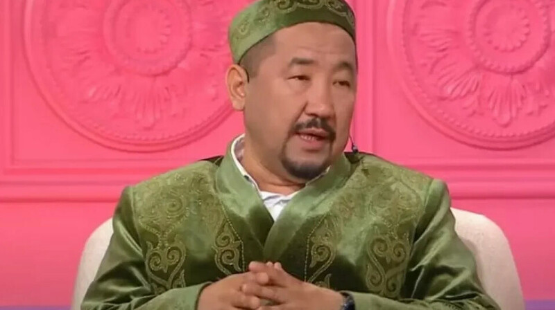 «Айыптаудың қажеті жоқ»: Нұрлан имам жаңа жыл тойлайтындарға қатысты ойын айтты