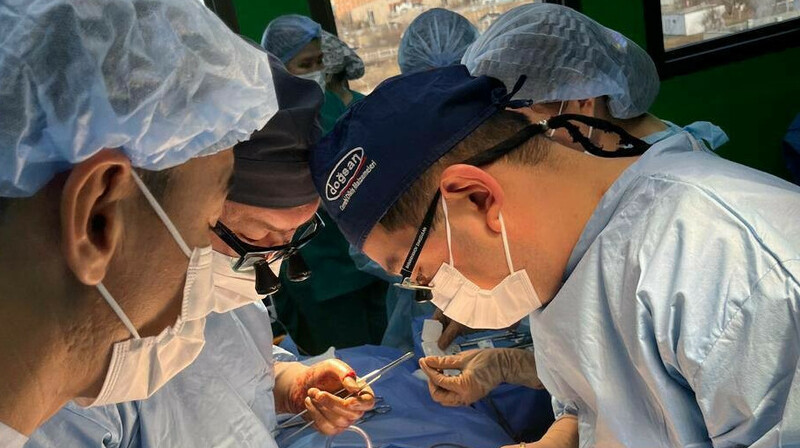 Қызылордалық дәрігерлер бір күнде үш адамның бүйрегін ауыстырды