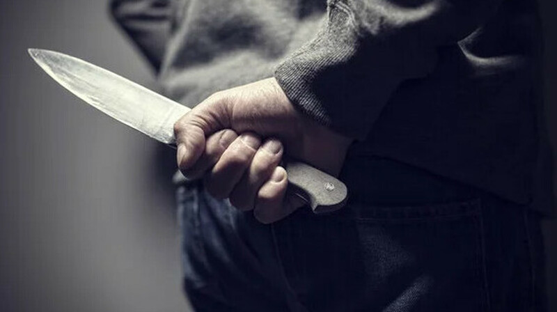 Ресейде пышақ ұстаған жасөспірім оқушыларға шабуыл жасады