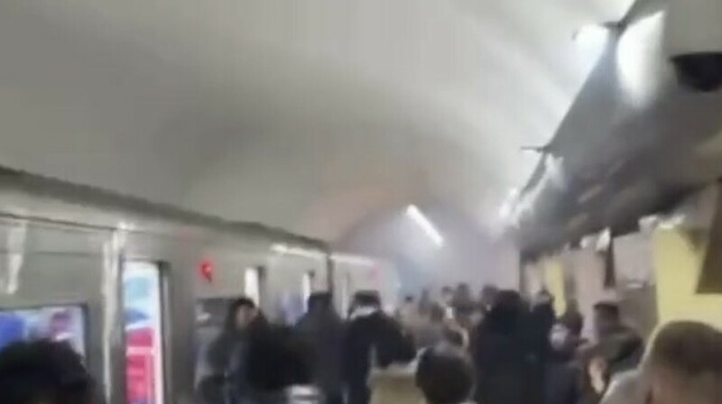 Алматы метросын көк түтін мен күйік иісі басты