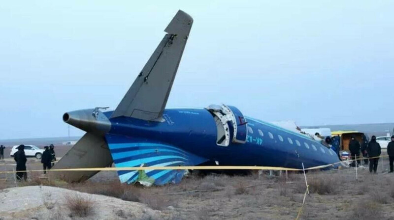 AZAL әуе кемесі оқ-дәрі әсерінен зақымдалған болуы мүмкін — Көлік министрлігі